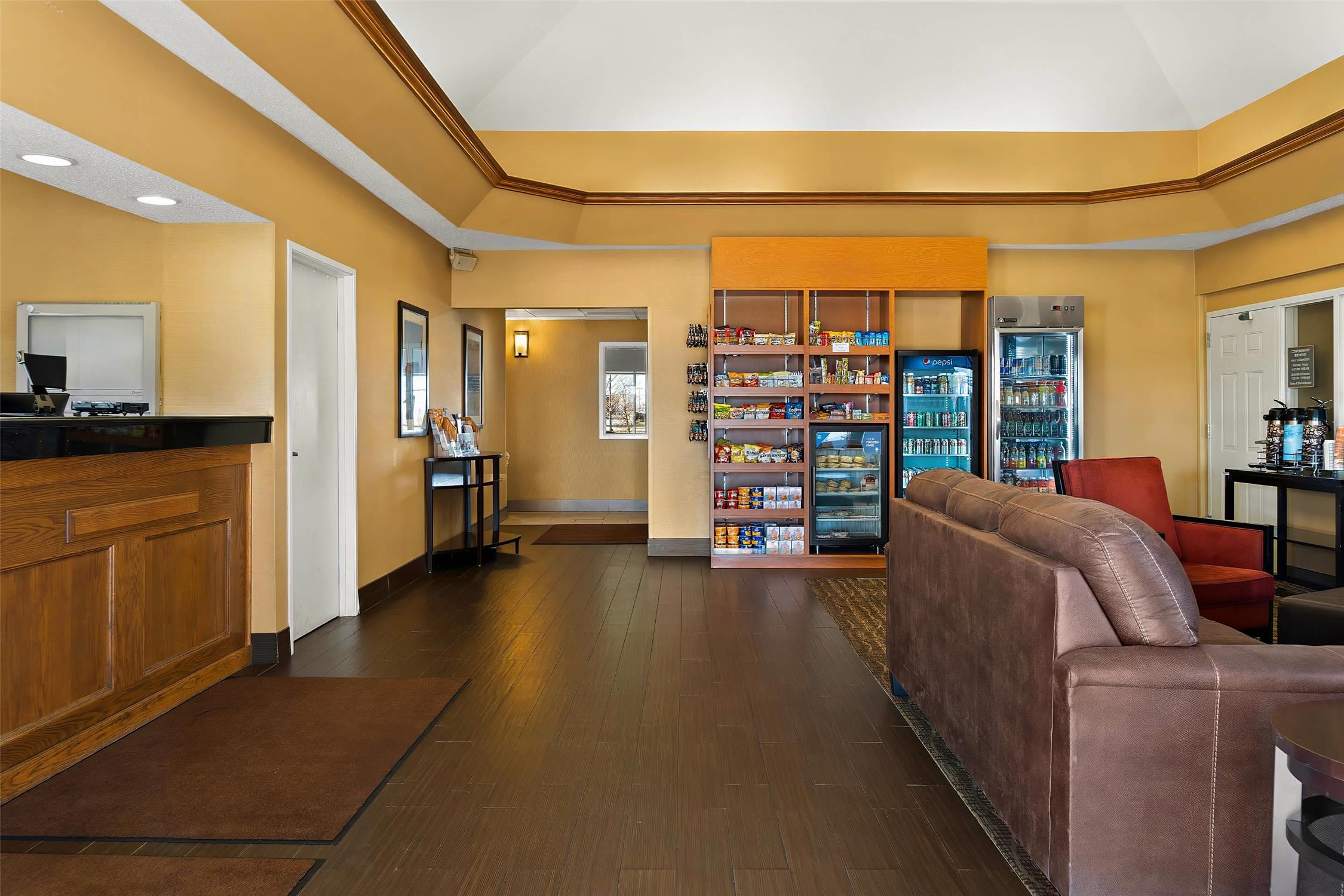 Comfort Suites Saginaw North 11/40