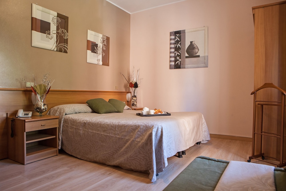 Hotel Adriano 15/33