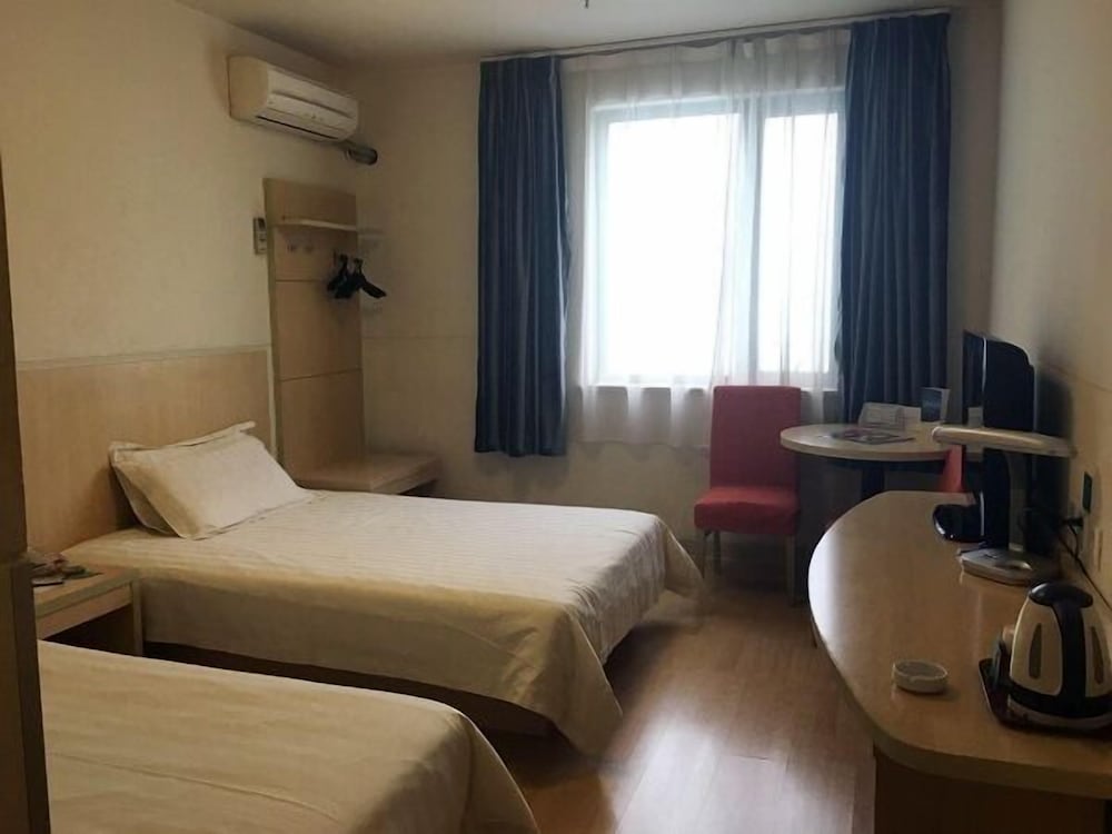 Jinjiang Inn Taicang Shanghai Lu 7/26