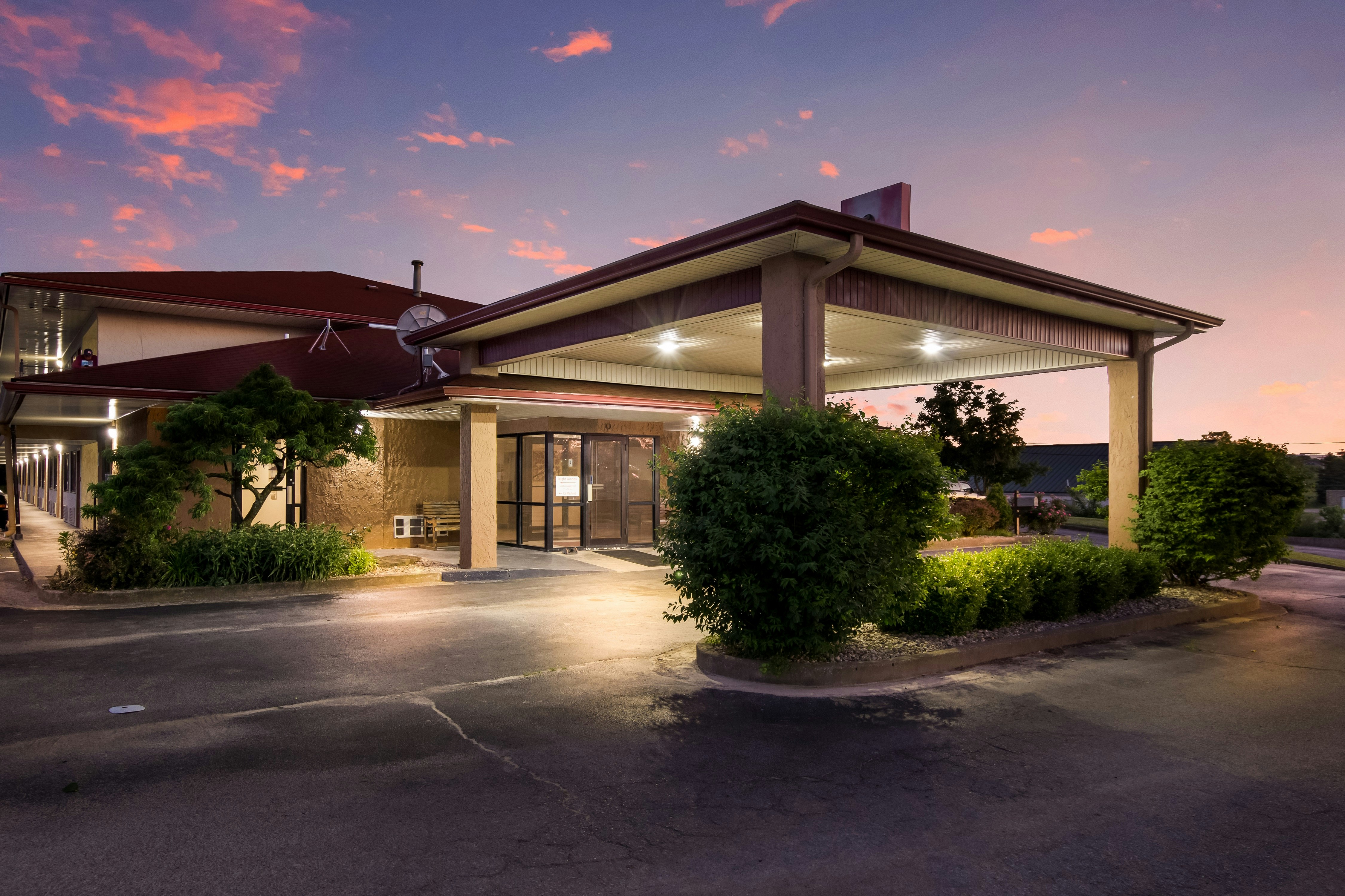 Red Roof Inn Shelbyville 10/32
