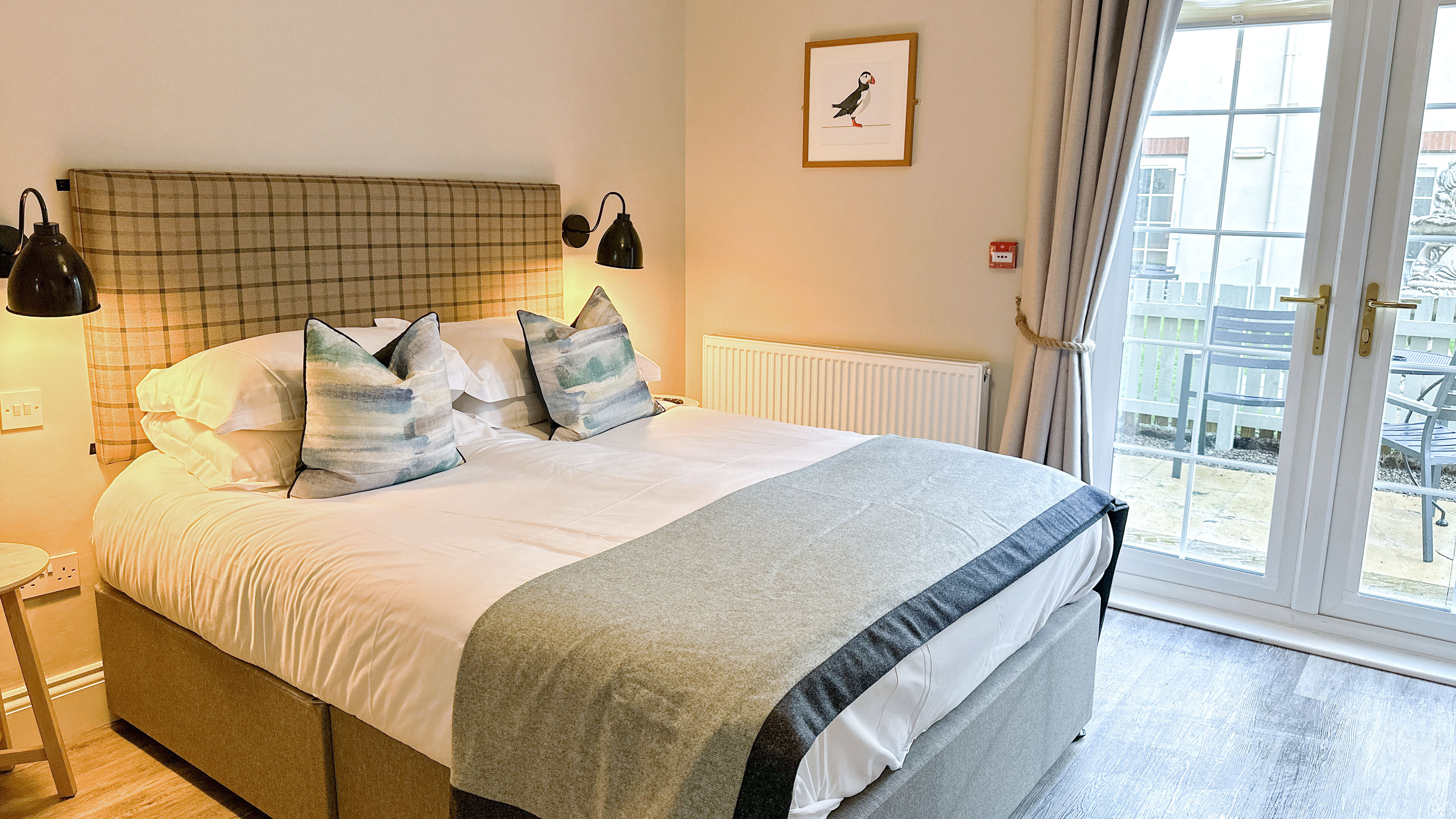 CBH Beach House Hotel 4/34