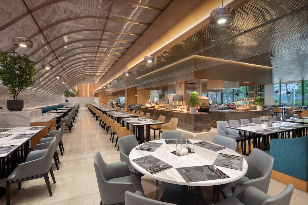 Wyndham Grand Zhaoqing Downtown 32/47