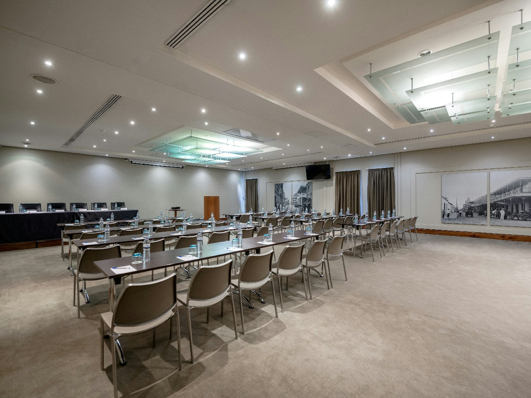 Avenida Hotel Maputo 52/56