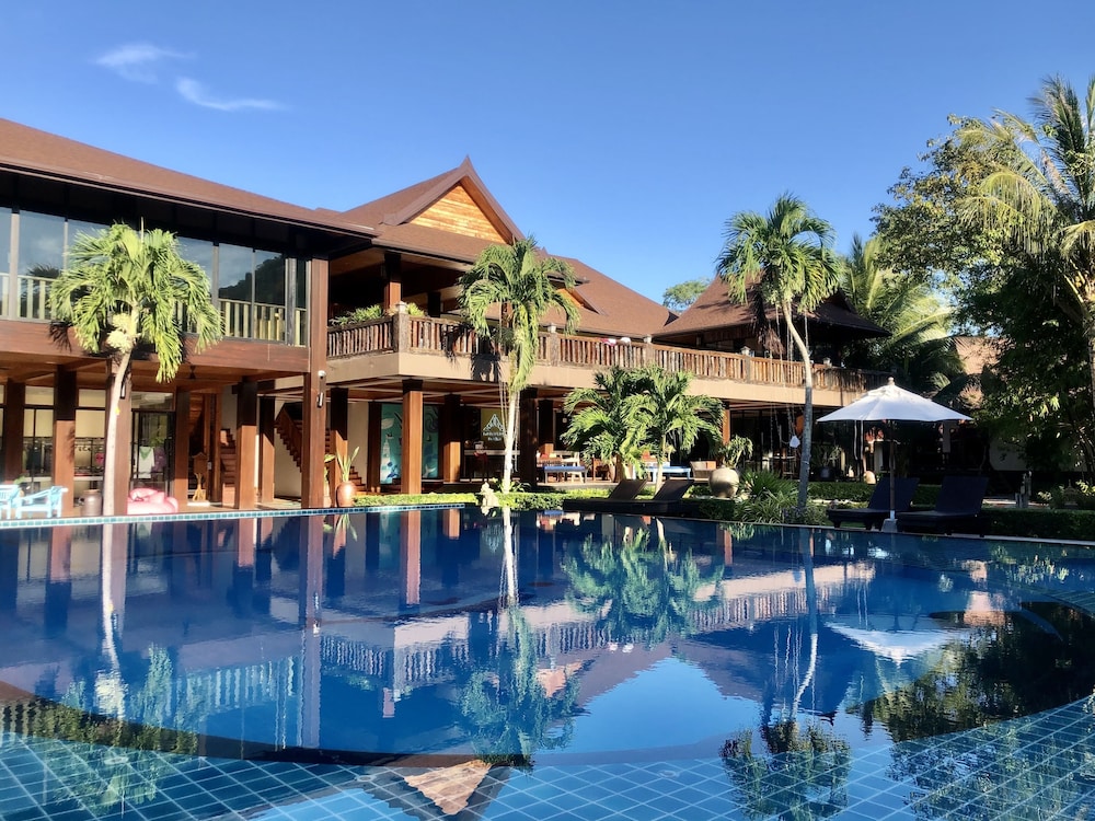 Phi Phi Villa Resort 6/71