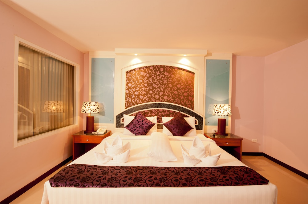 Convenient Grand Plus Hotel Suvarnabhumi 20/44