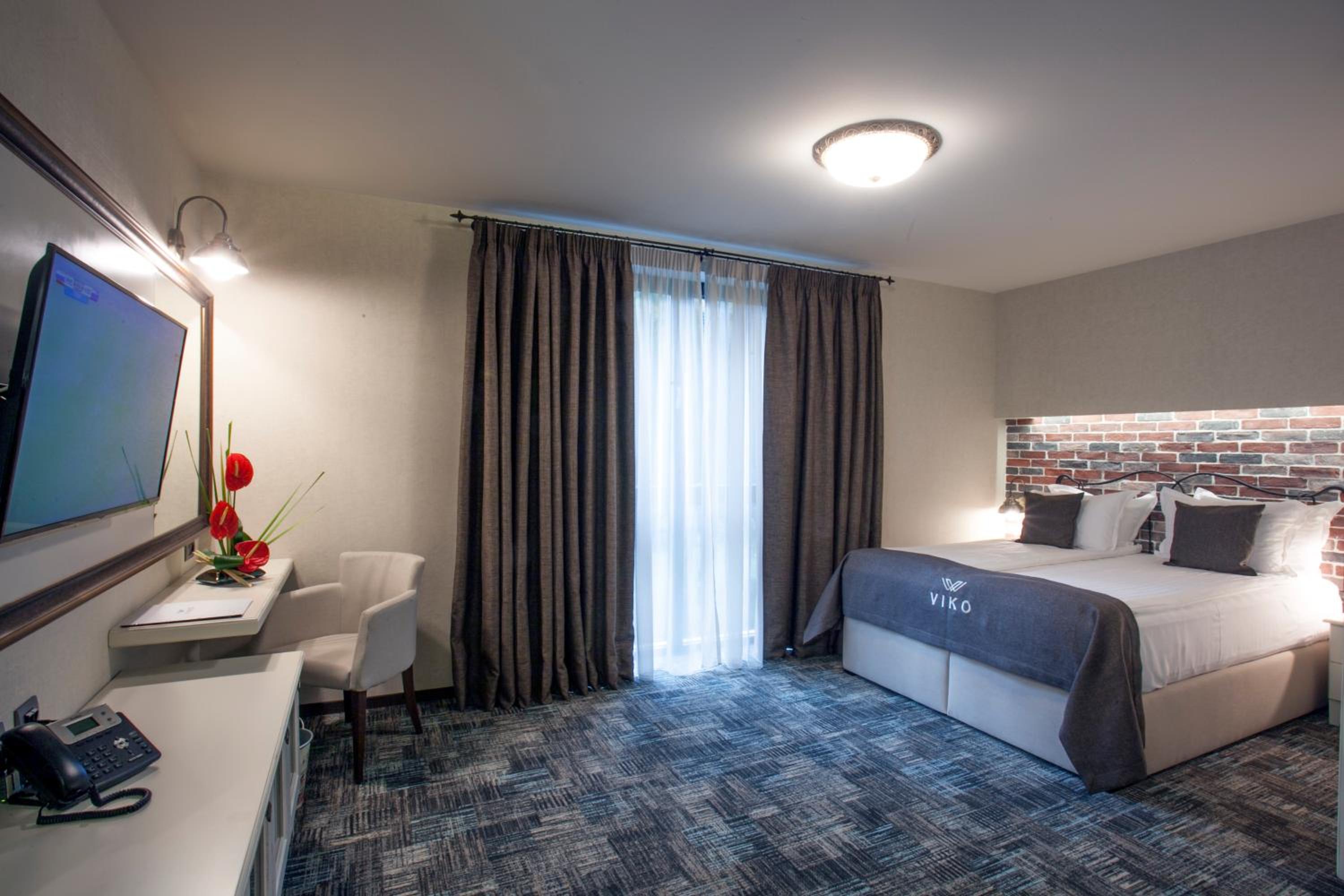 1 Bedroom, Vintage, Apartment