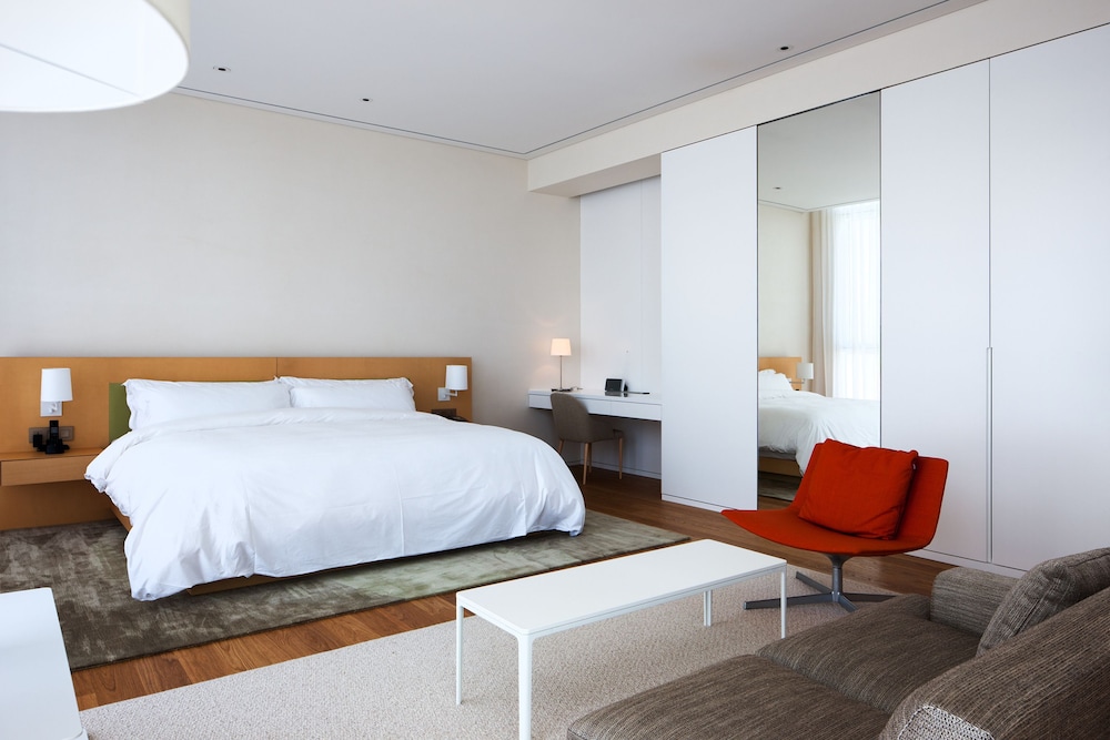 Seamarq Hotel 15/70