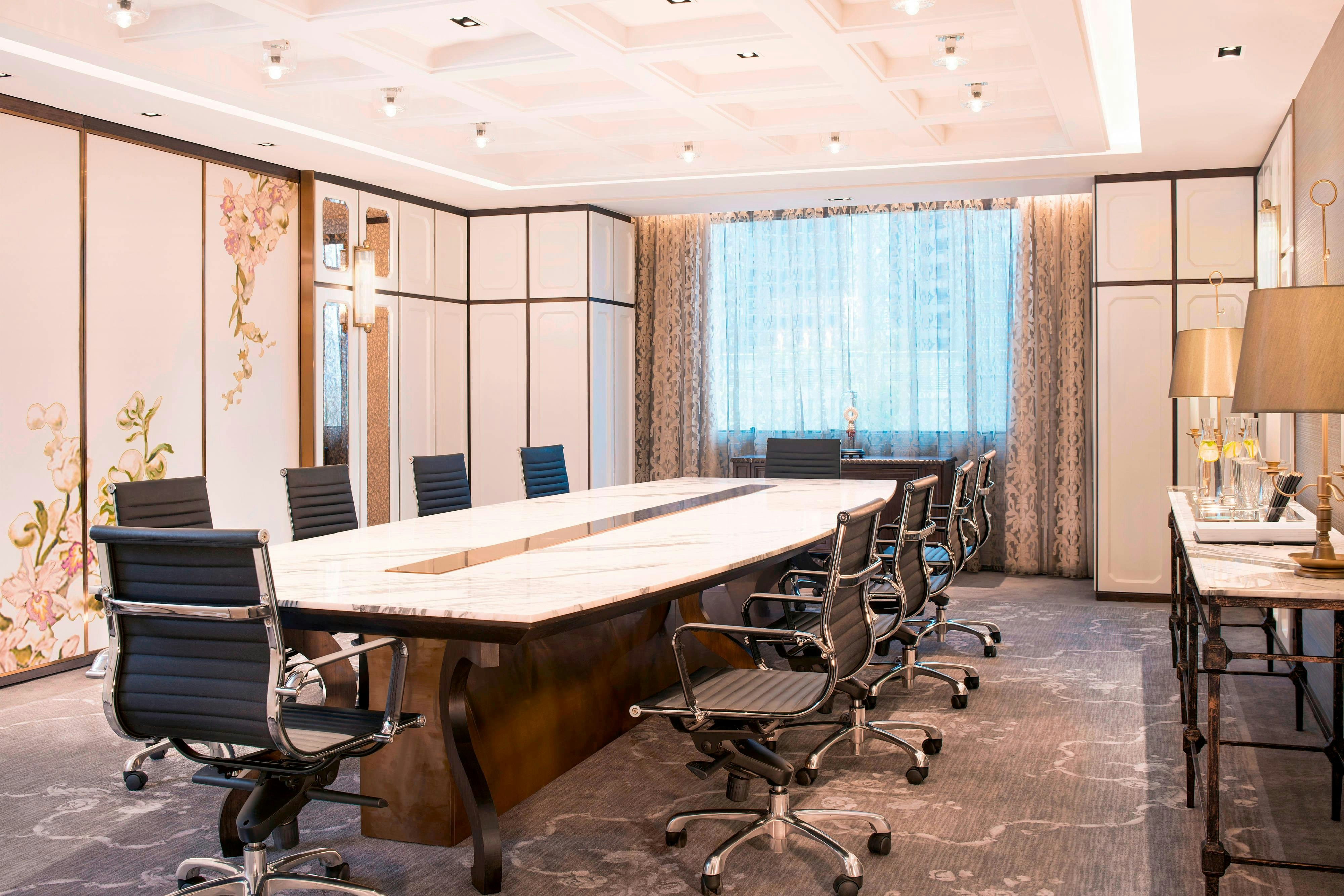 THE ATHENEE HOTEL, A LUXURY COLLECTION HOTEL BANGKOK 56/63