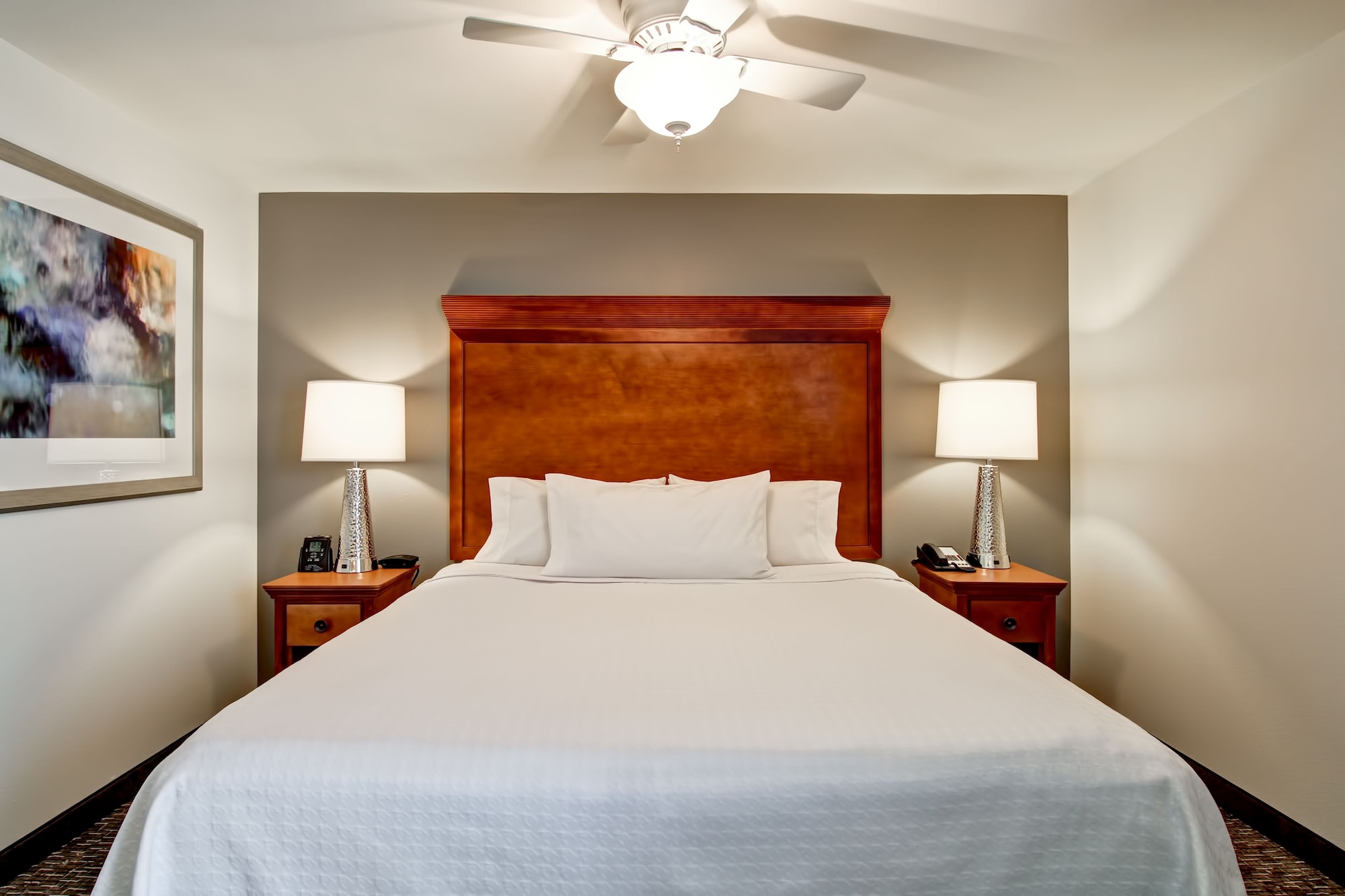 STUDIO, SUITE, KING BED