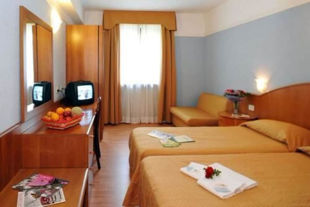 Park Hotel Jolanda 32/61