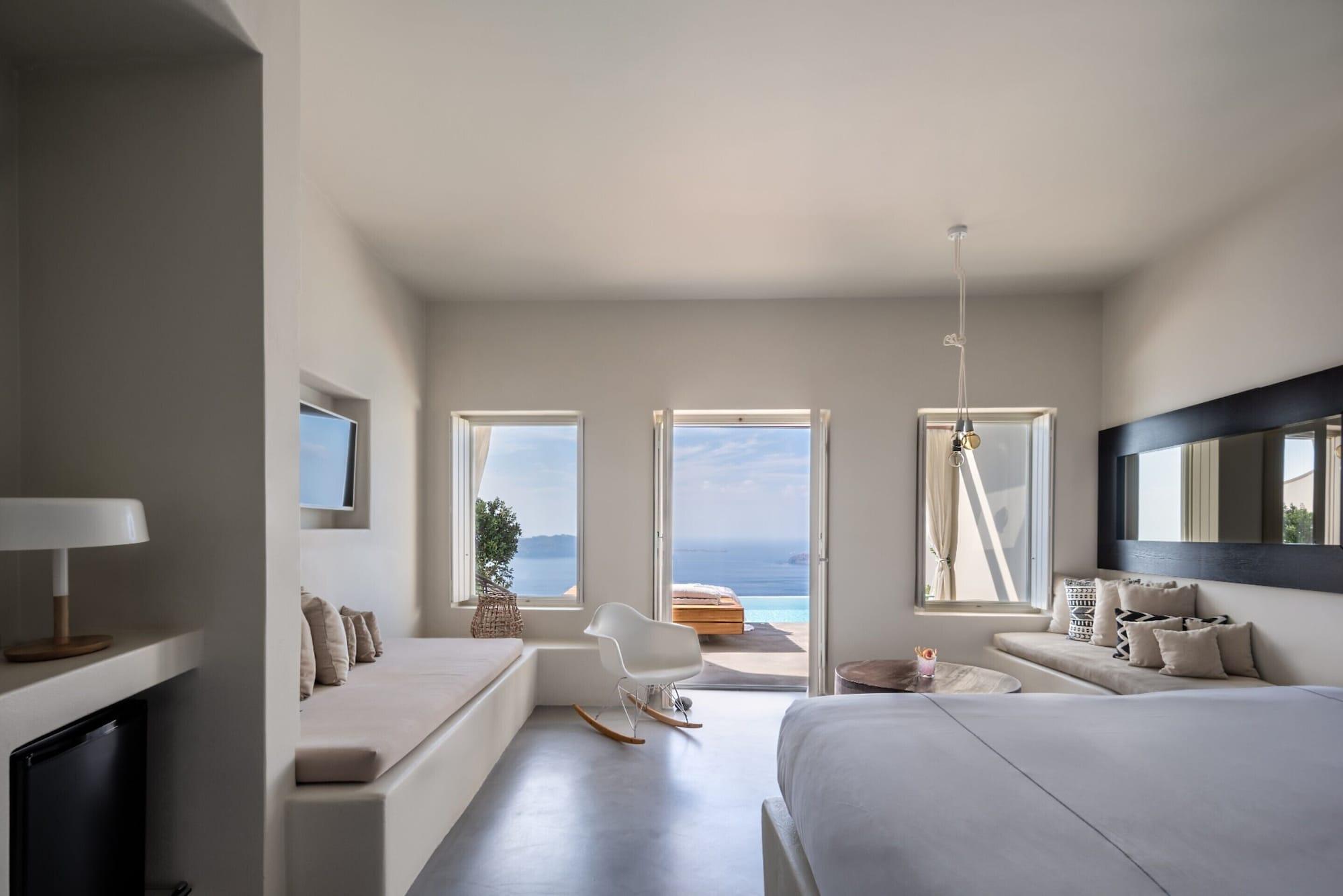 جناح سوبيريور بإطلالة على البحر بمسبح خاص، West East Suites - Adults Only 2/5