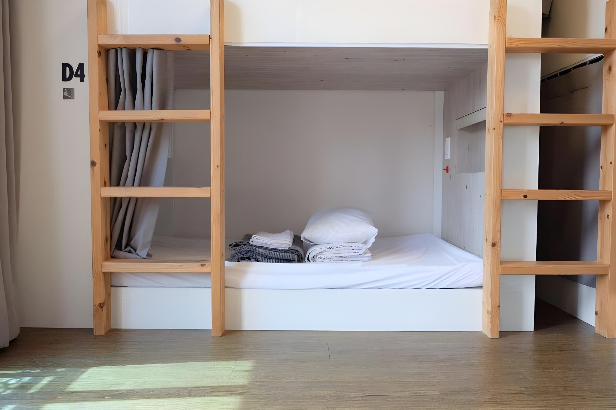 Male Dorm, 4 People