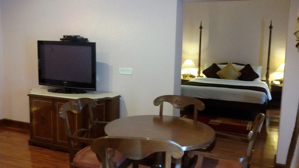 Park Plaza Chennai Omr 46/72