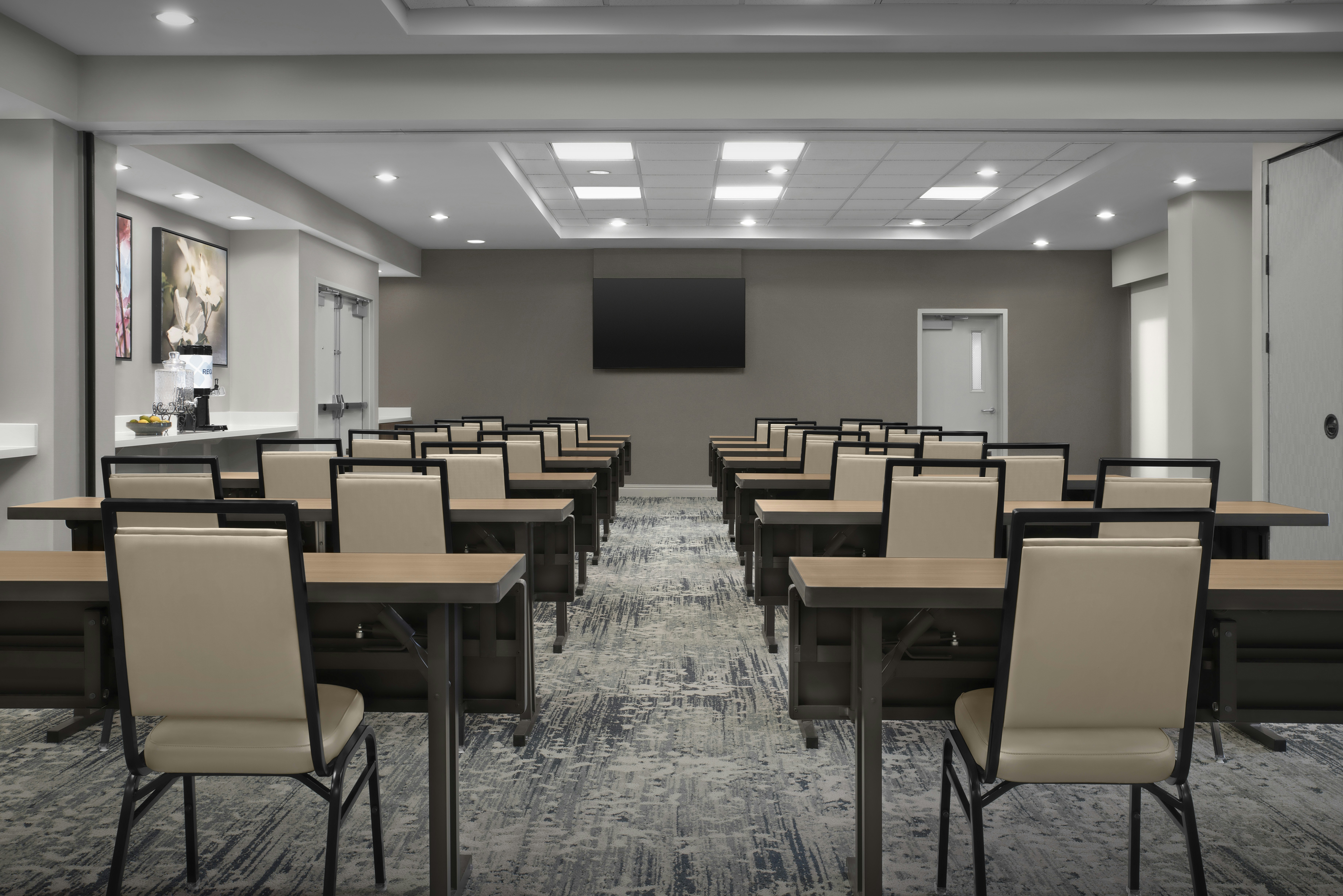 Hilton Garden Inn Auburn Opelika 36/51