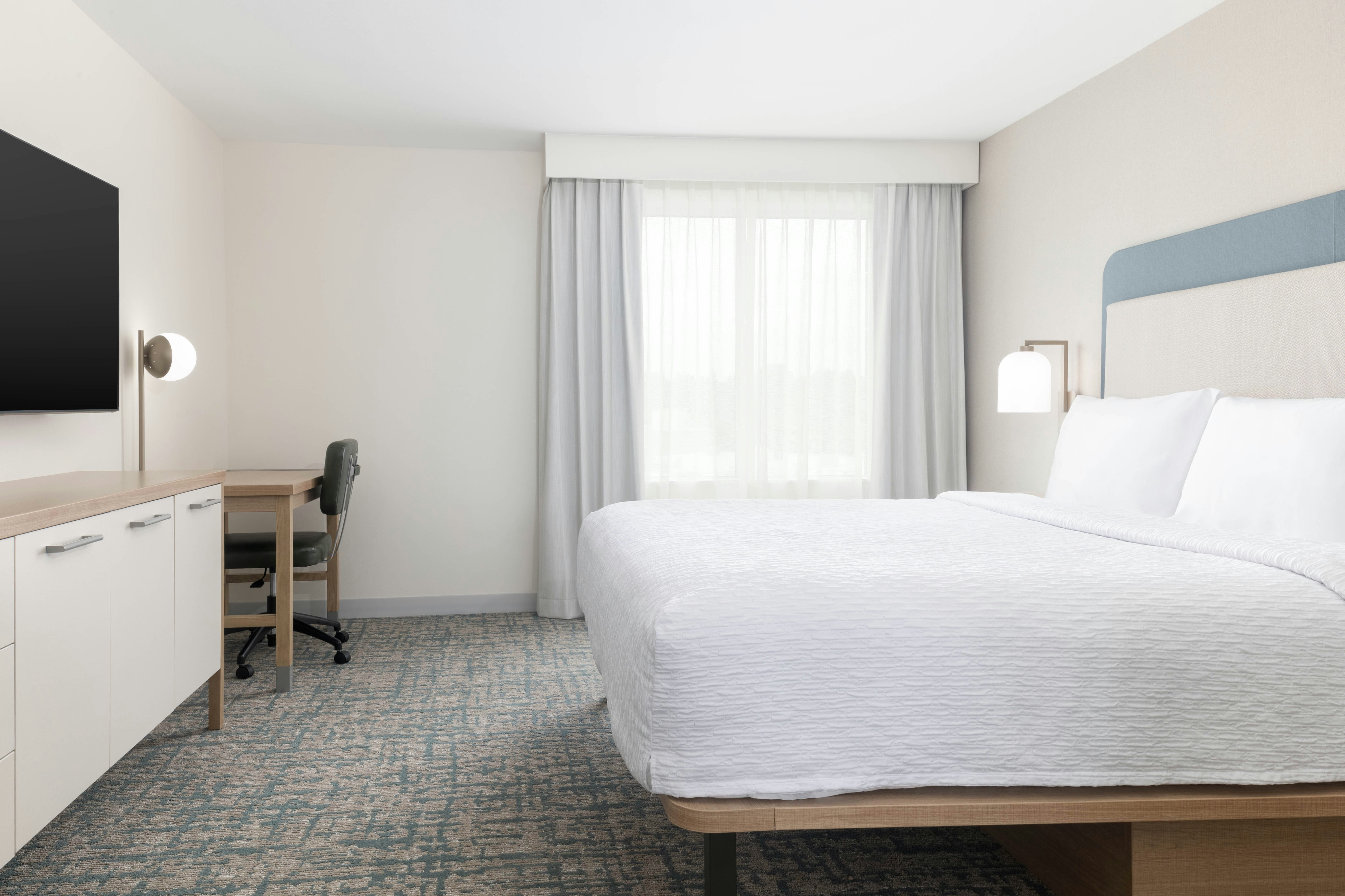 2 Bedrooms, Suite, 1 King or 2 Queen Beds