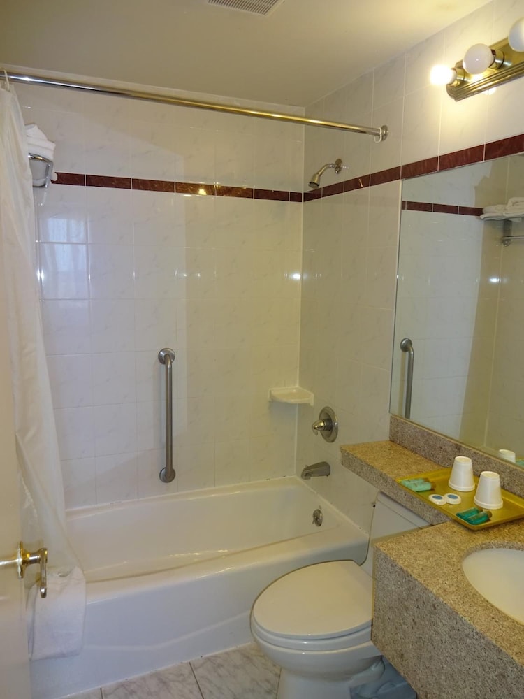 Flushing Hotel 56/60