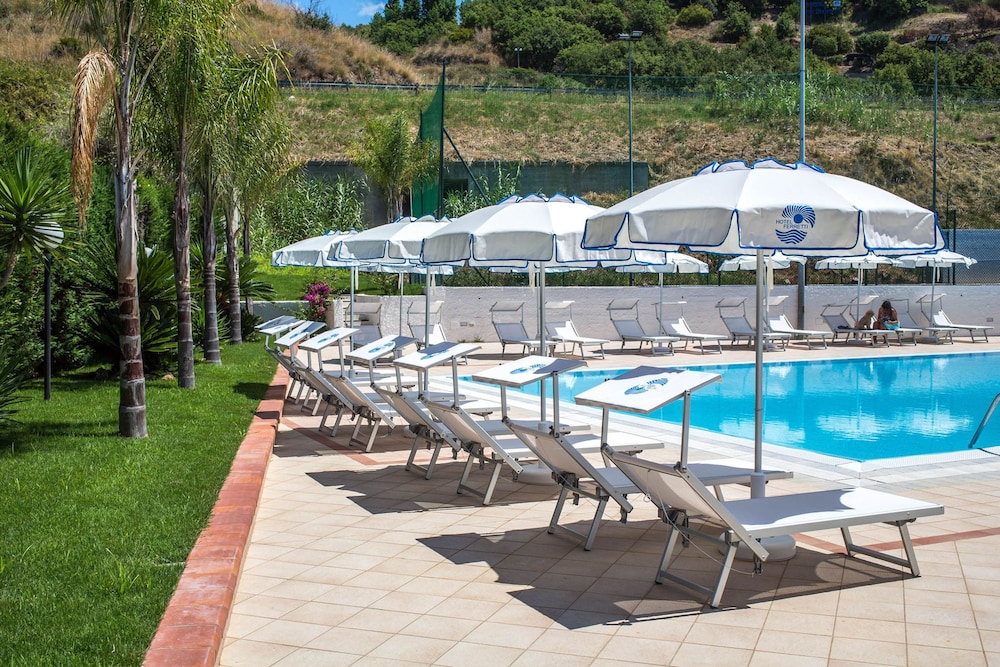 HOTEL FERRETTI 40/69