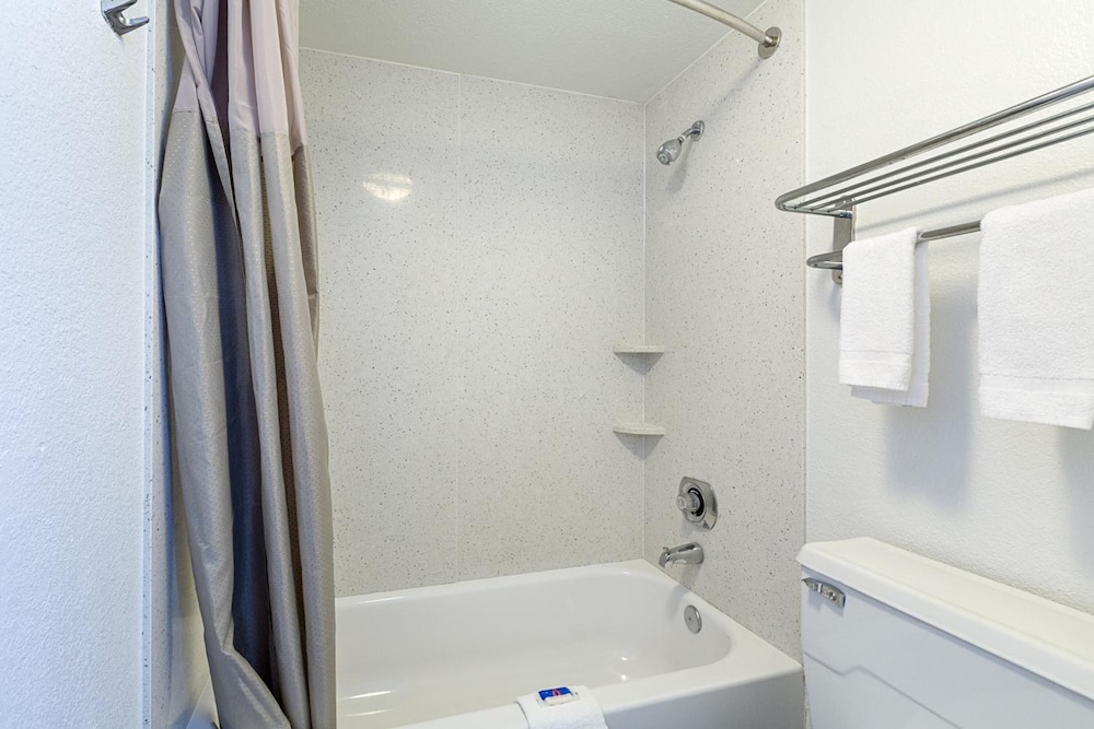 Motel6 Dallas, TX - Market Center 43/45