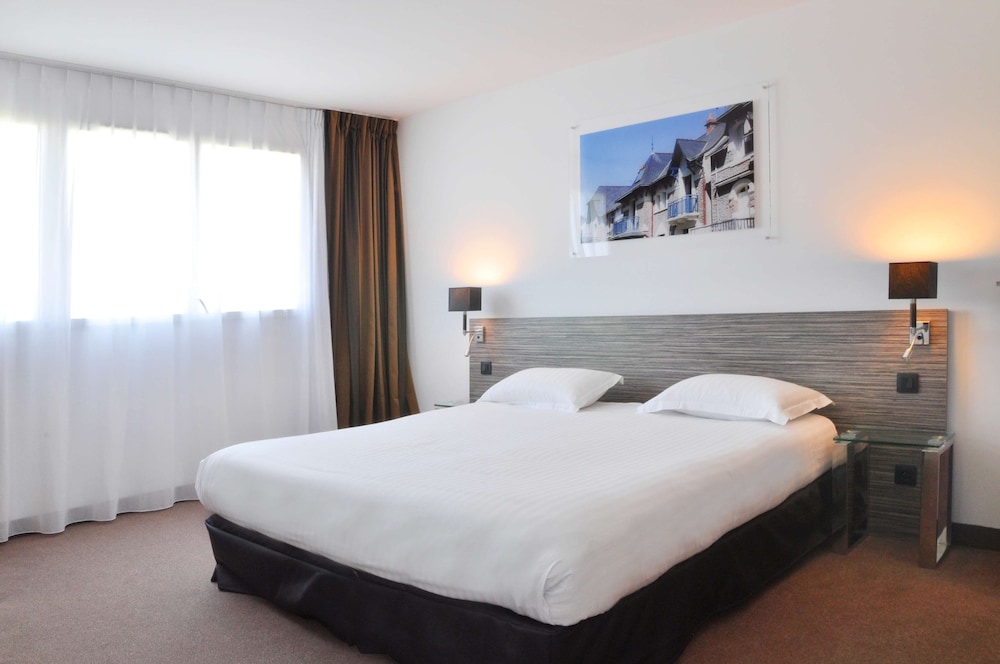 Golden Tulip La Baule 12/79