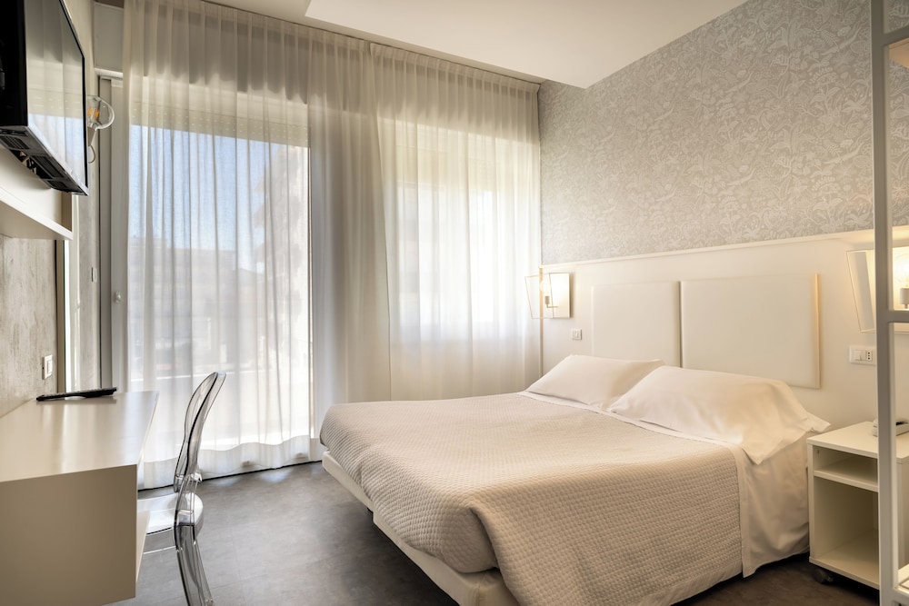 Hotel Majestic 30/66