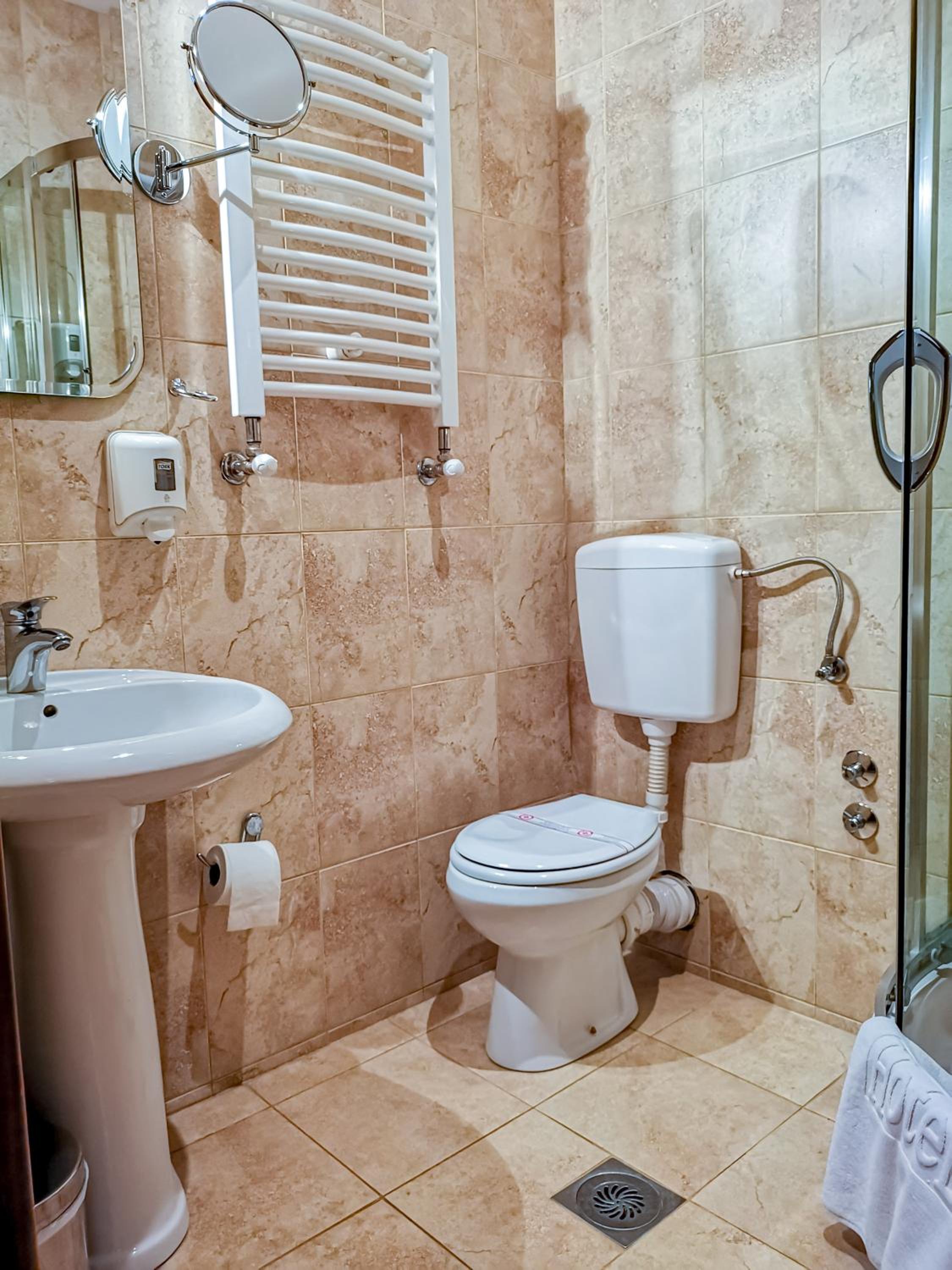 Hotel Bambis 50/54