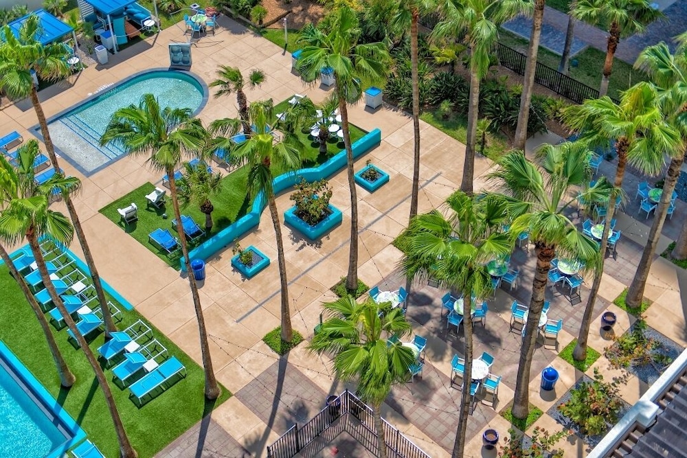 Margaritaville Beach Resort - South Padre Island 66/72