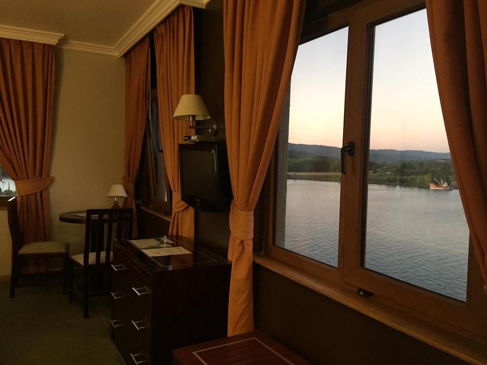 Hotel Diego de Almagro Valdivia 17/34