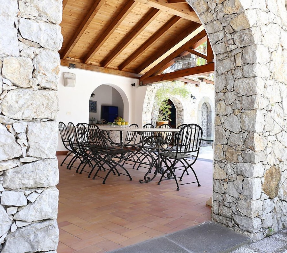 La Villa 6/50