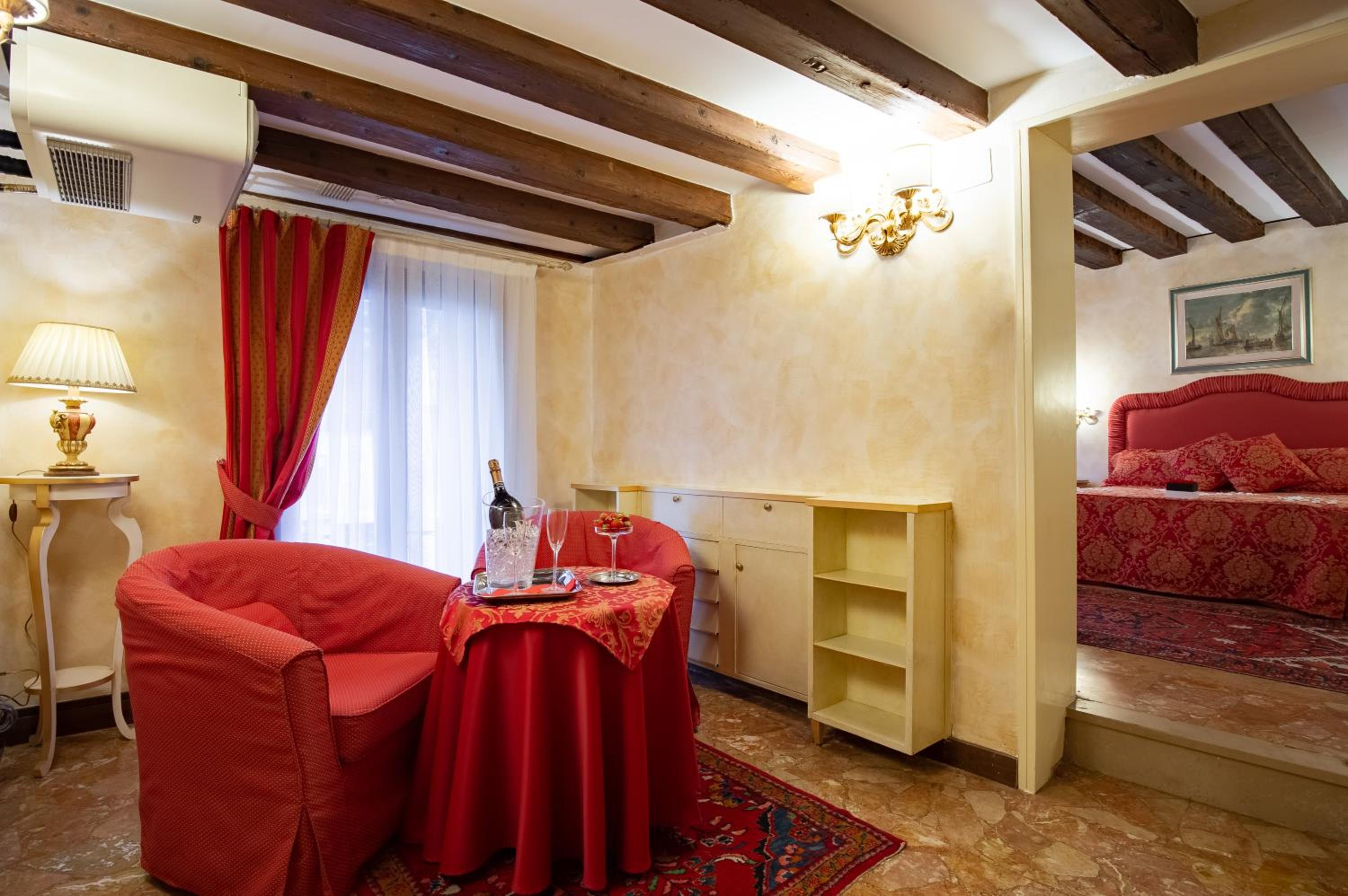Hotel Mercurio 31/56