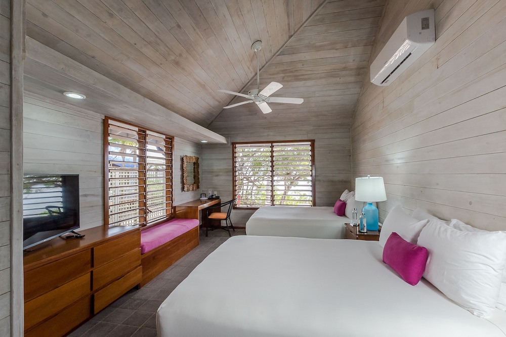 Barefoot Cay Resort 19/67