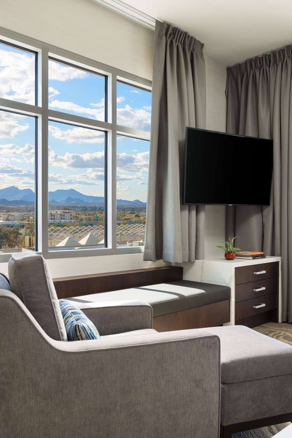 Doubletree By Hilton Tucson Downtown Convention Center 15/30