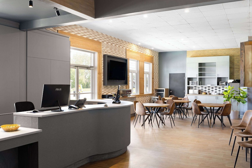 Travelodge by Wyndham Roberval 33/40