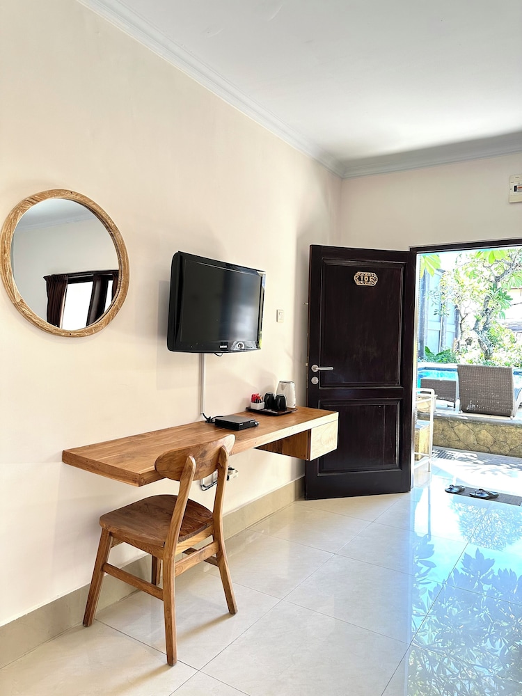 Radha Bali Hotel 48/70