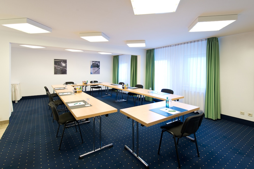 Achat Hotel Darmstadt Griesheim 62/74