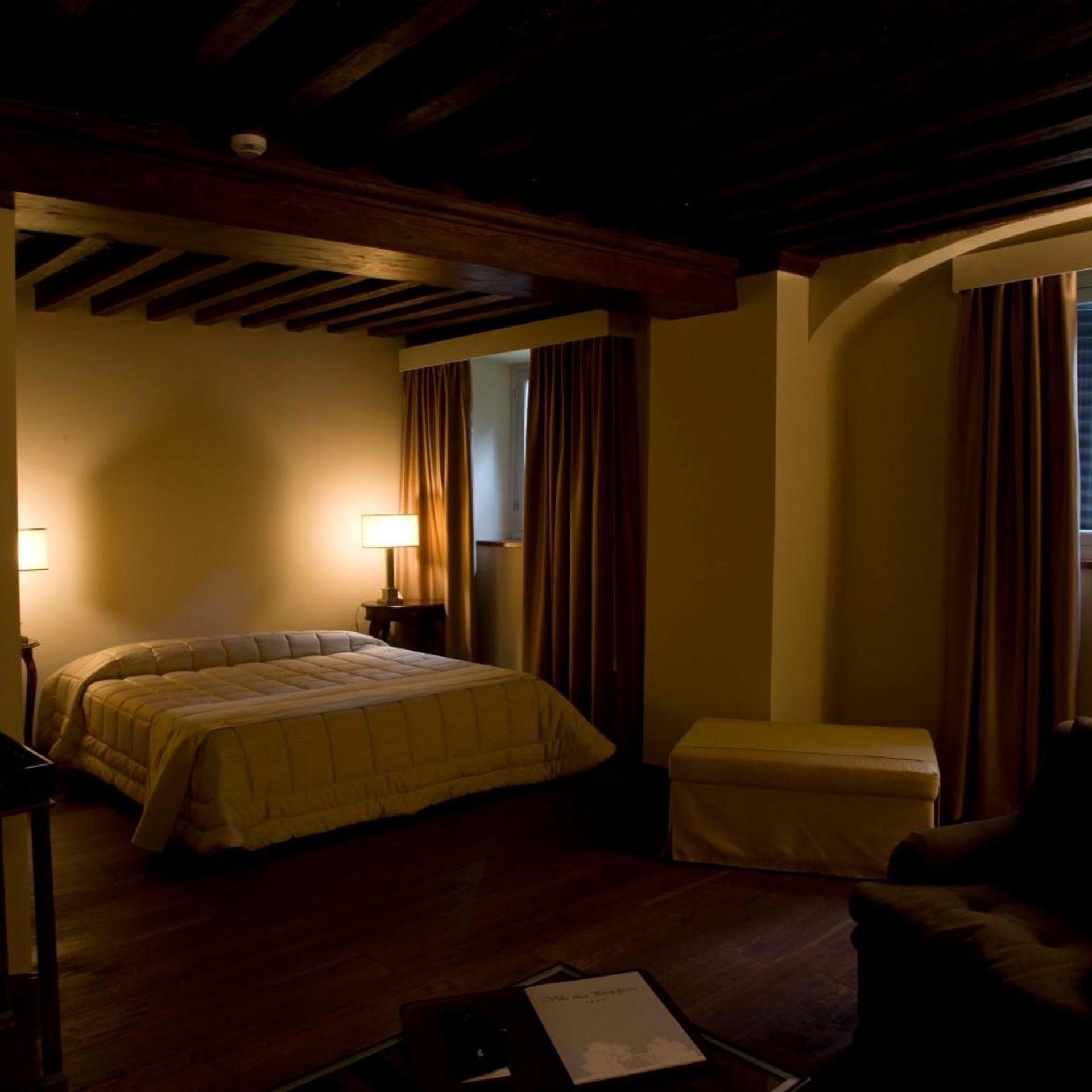 ROOM, TRIPLE