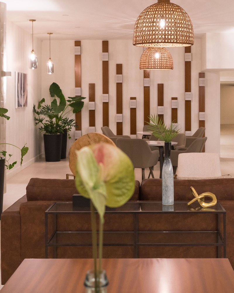Cara Hotels Trinidad 37/44