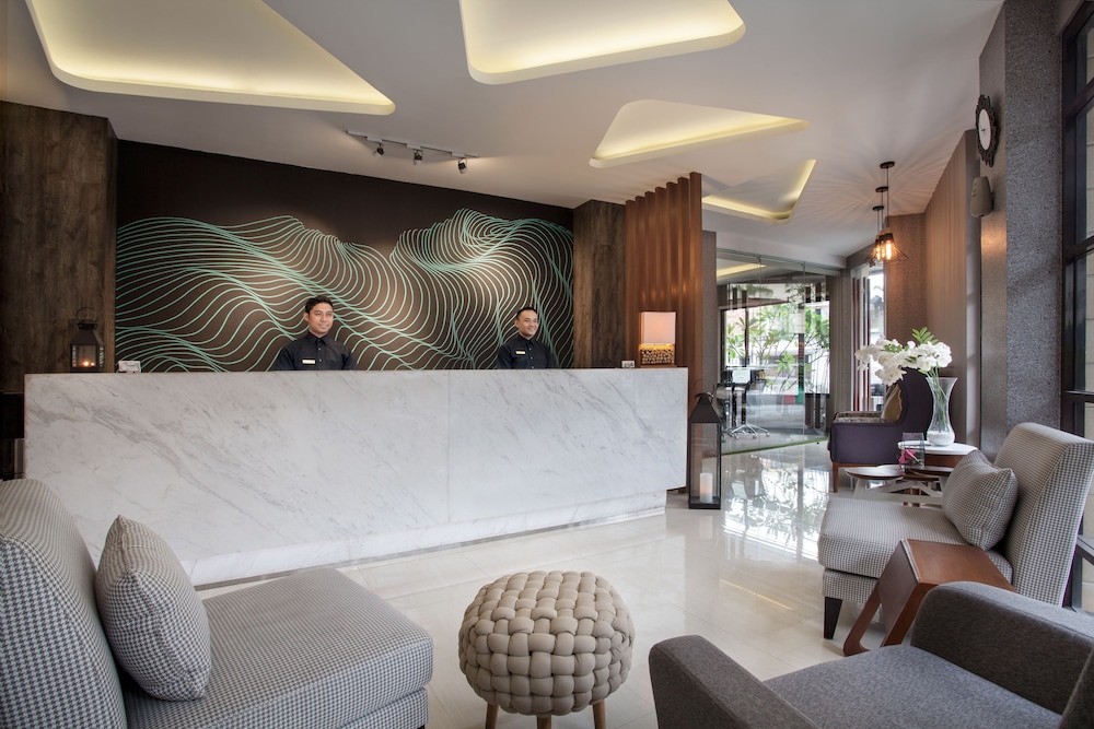 Sawana Suites 3/25