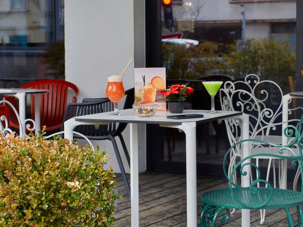 Ibis Annemasse 32/50