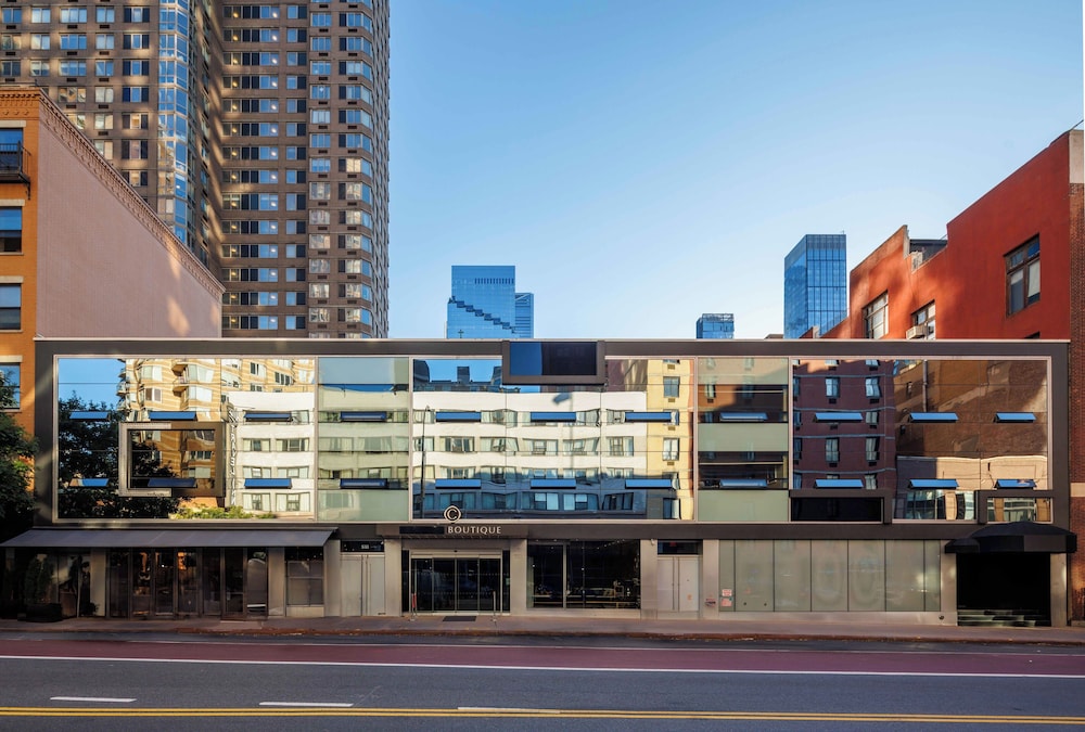 Hudson Yards Hotel 1/50