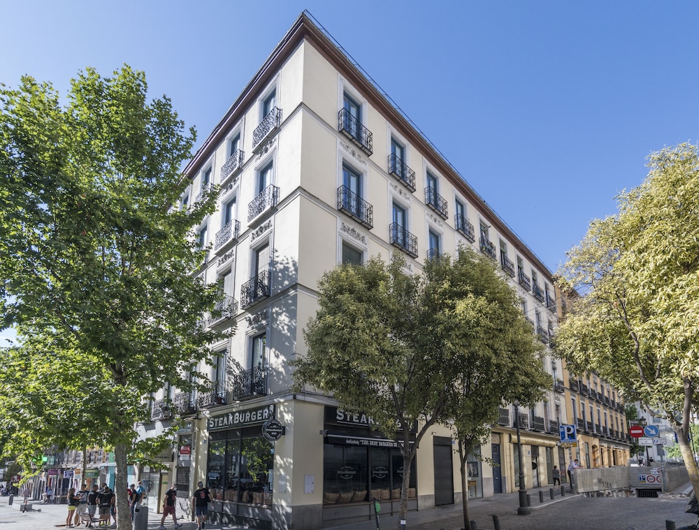 UMA Suites Atocha 6/50