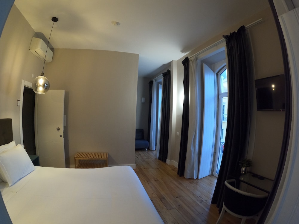 Temple Suites Guest House 12/63