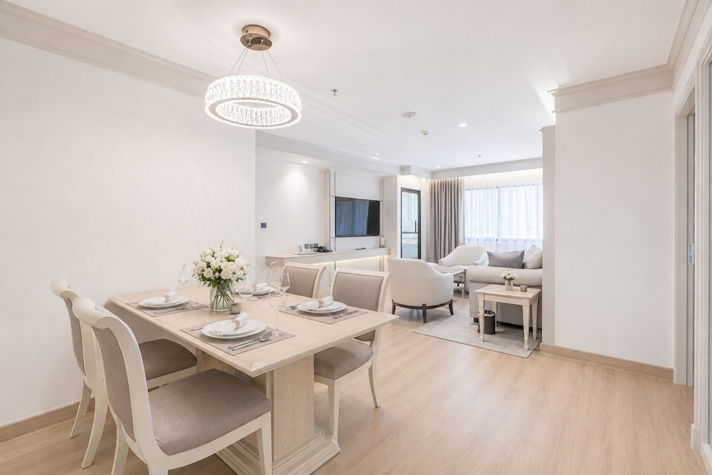 Centre Point Hotel Sukhumvit 10 103/114