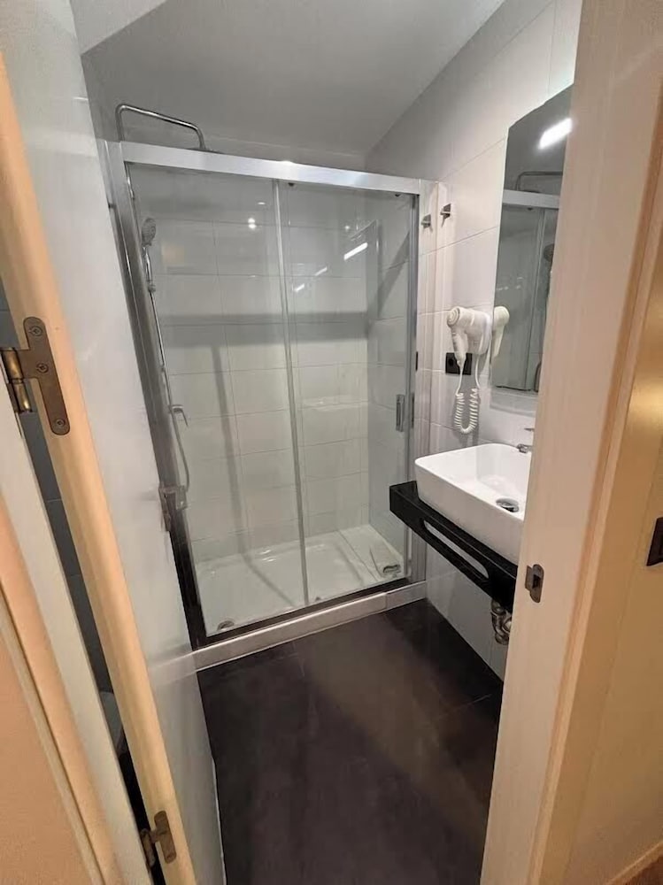 Hotel DAOS 50/50