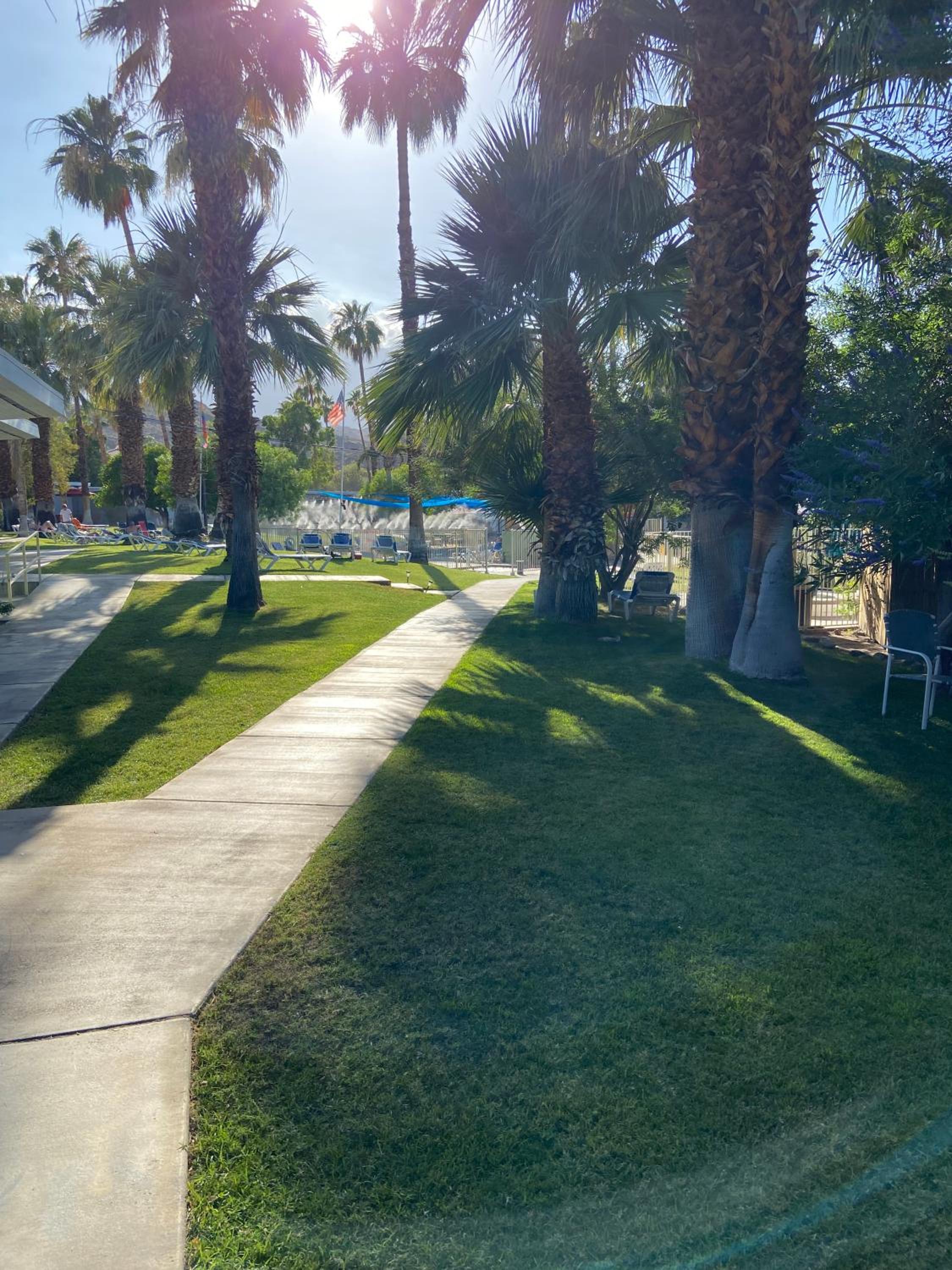 CCBC Resort Hotel - A Gay Men's Resort 22/26