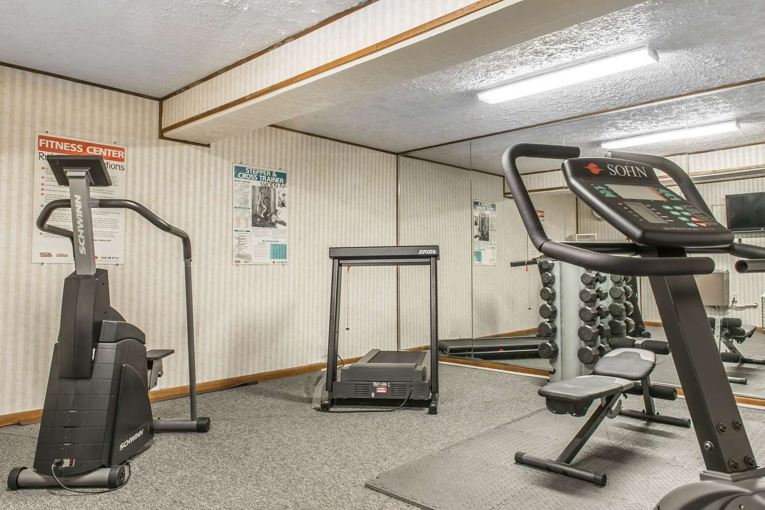 Quality Inn Hermitage South 32/48
