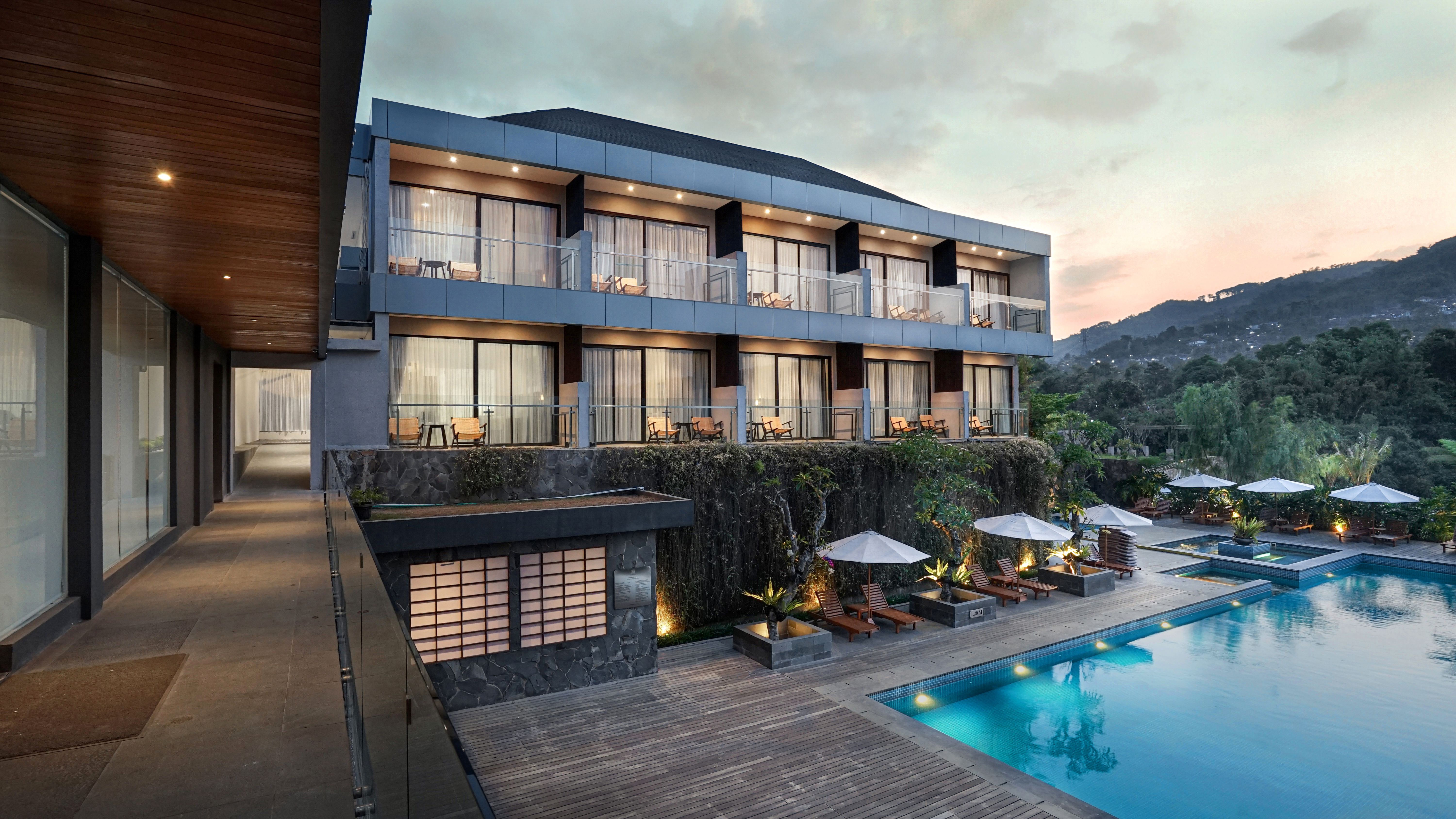 Forest Hills Hotel Ciwidey in Pasirjambu