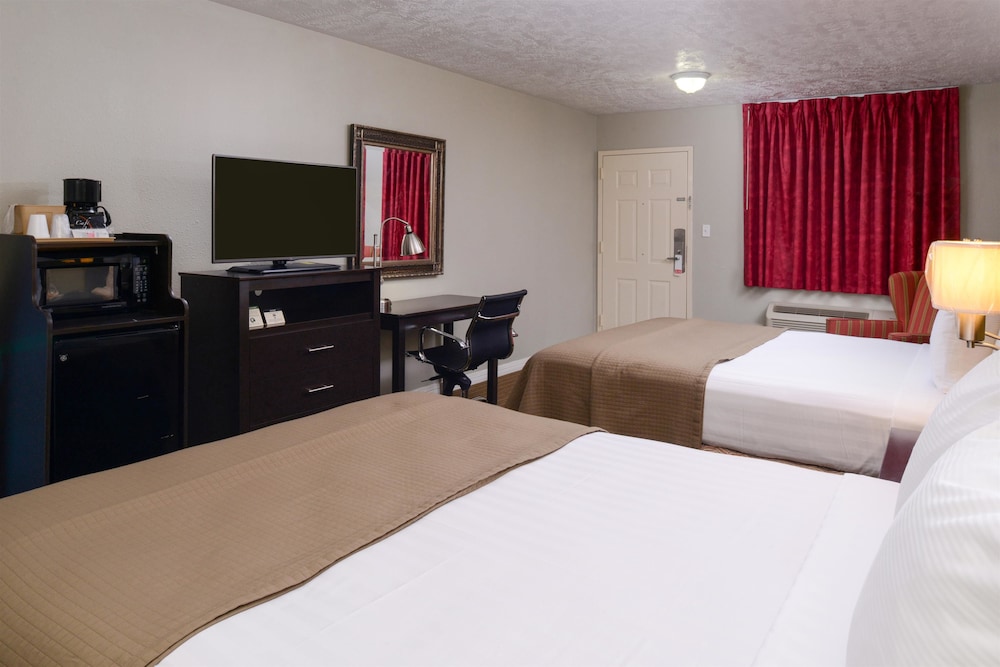 Room, 2 Queen Beds, Smoking