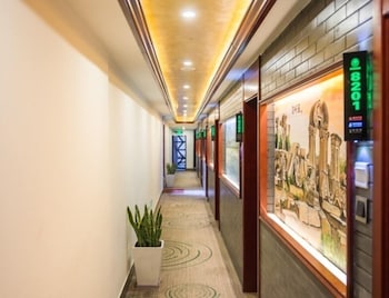 格林豪泰北京中医医院南锣鼓巷后海店(GreenTree Inn Beijing Hospital of Traditional Chinese Medicine Nanluogu Lane Houhai Hotel) 图片2