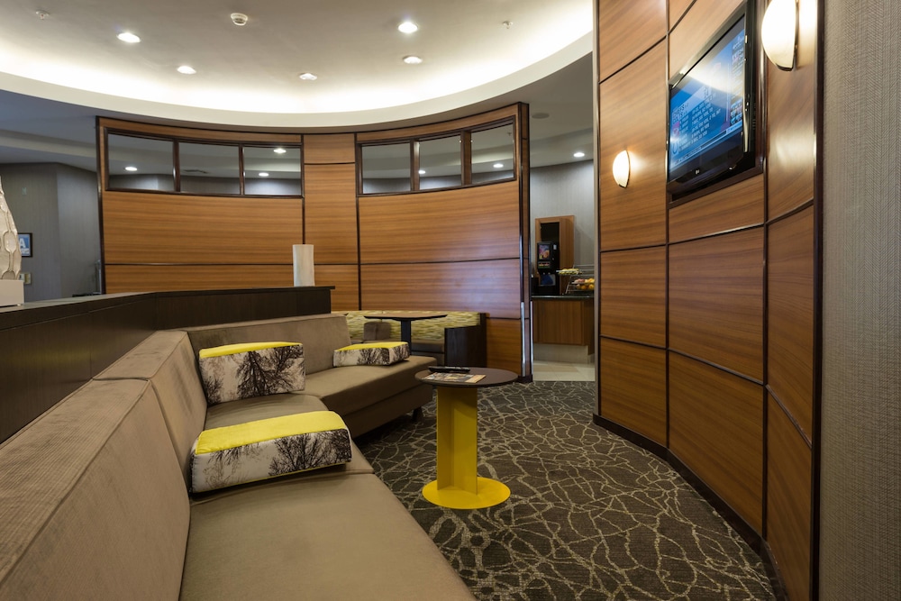 Springhill Suites by Marriott Ridgecrest 8/44
