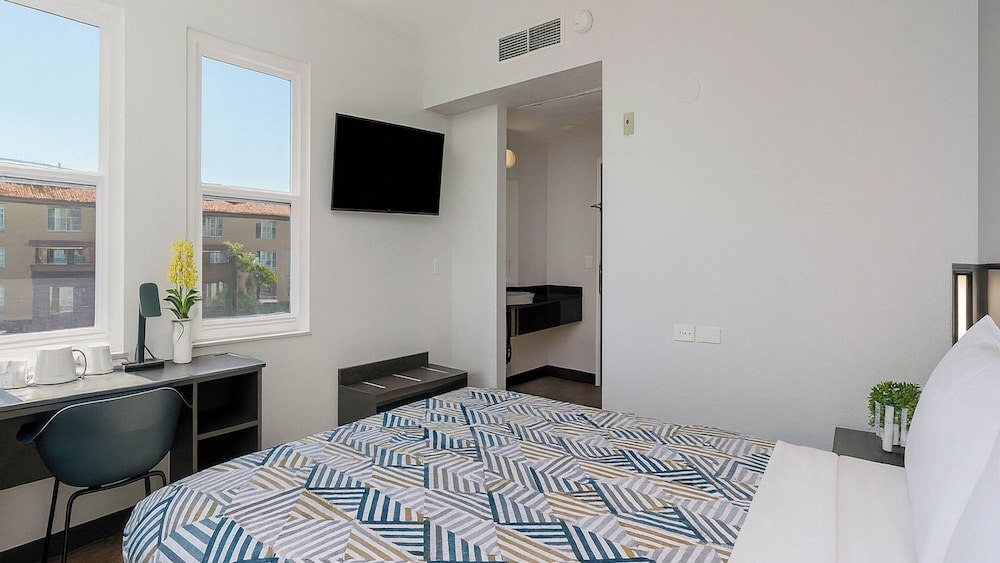 Motel6 San Diego, CA - Downtown 29/50